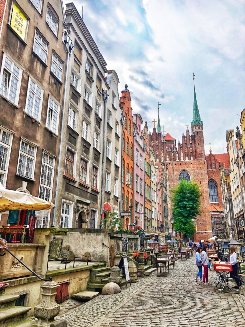 Mariánska bazilika z Mariánskej ulice, Gdansk, severné Poľsko